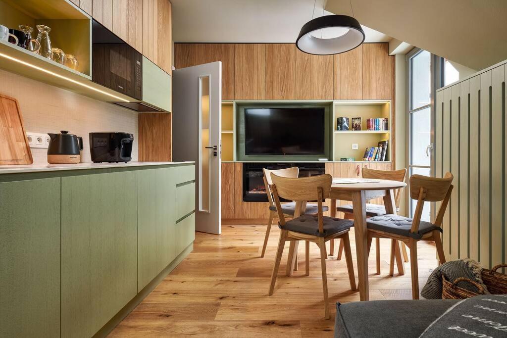 Brand New Mountain Studio & Balcony Harrachov Luaran gambar